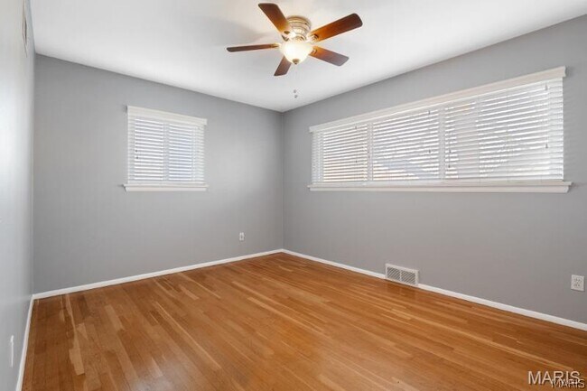 Building Photo - 8408 Louwen Dr