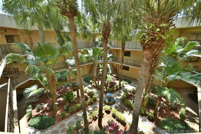 Building Photo - 8075 SW 107th Ave