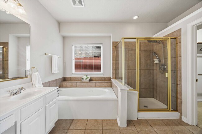 Building Photo - 6642 Redberry Glen Ln