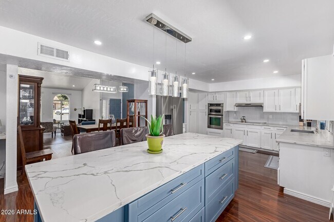 Building Photo - 11401 N 45th Pl