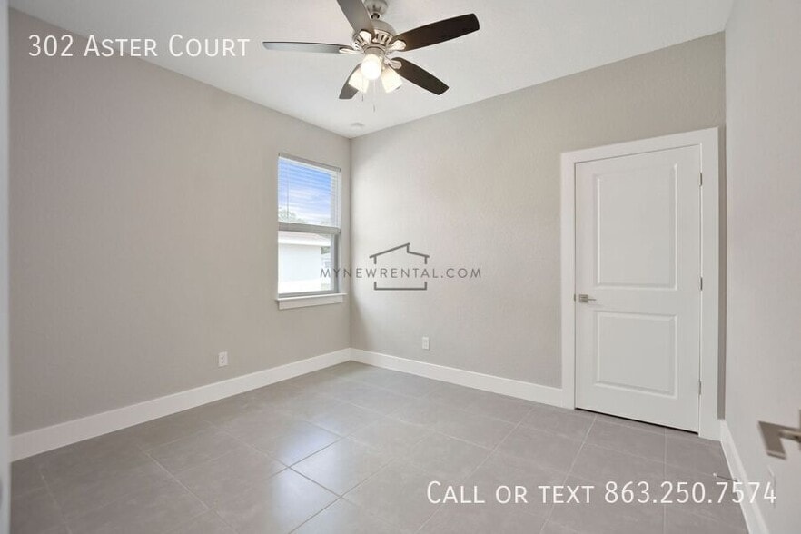 Building Photo - 302 W Aster Ct