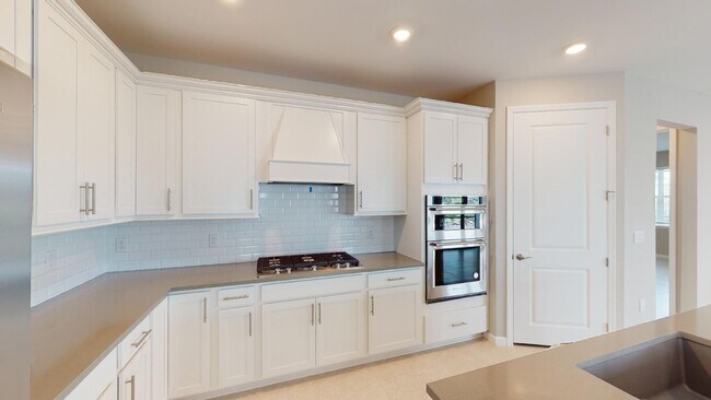 Building Photo - 25569 Emerald Bnd Cir