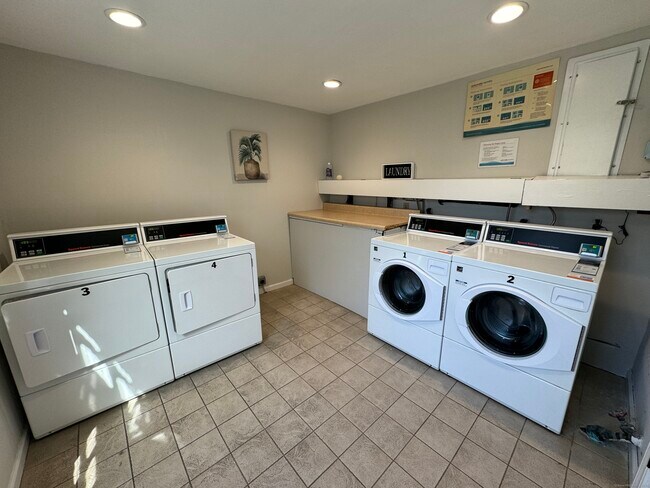 Building Photo - 11 River Colony