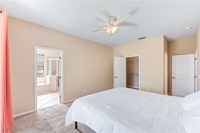 Building Photo - 12154 Country Day Cir