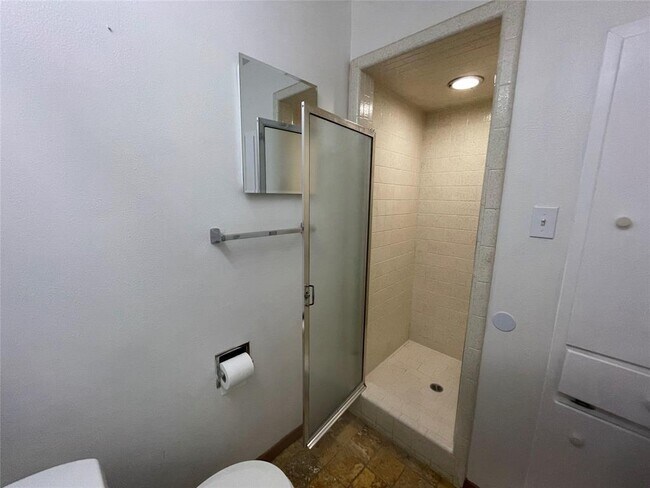 Building Photo - 5802 Longhorn Landing