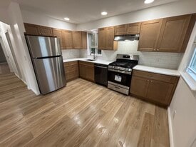 Building Photo - 102 Woodland Ave