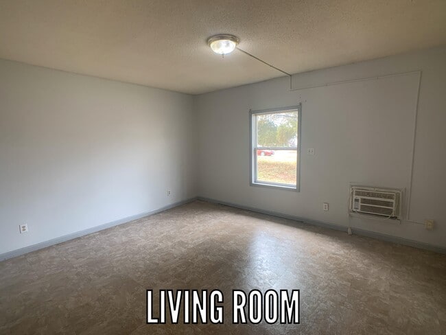 Building Photo - 21 Indiana-