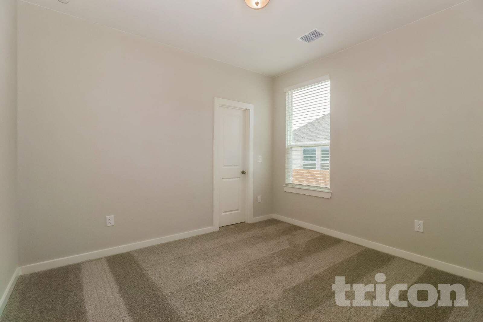 Building Photo - 529 Raglands Rd