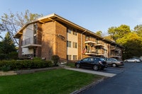 Building Photo - Forest View Apartments