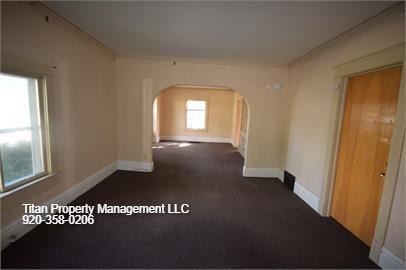 Building Photo - 860 Cherry St