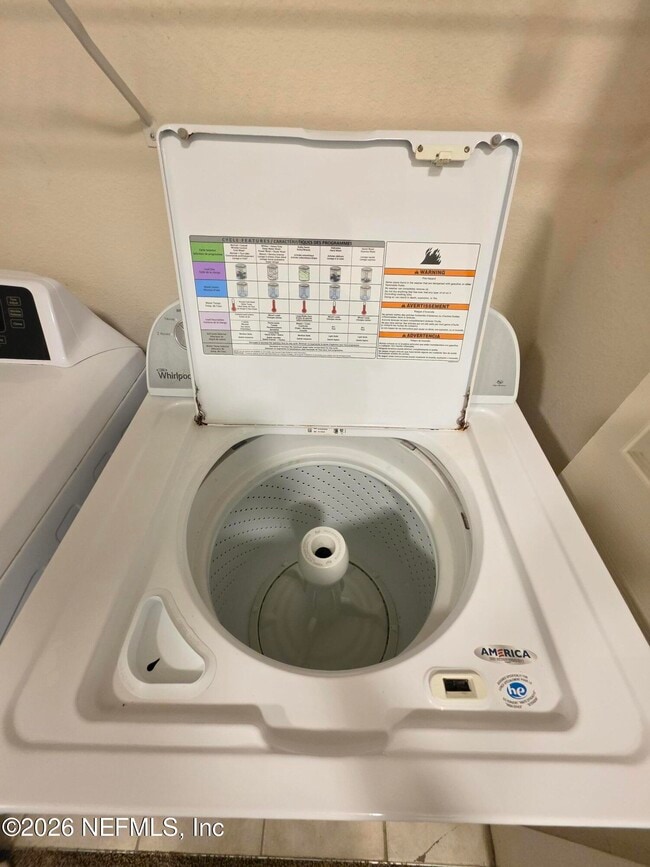 Building Photo - 5663 Greenland Rd