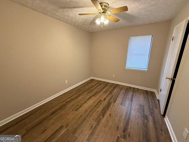 Building Photo - 110 St Andrews Ct