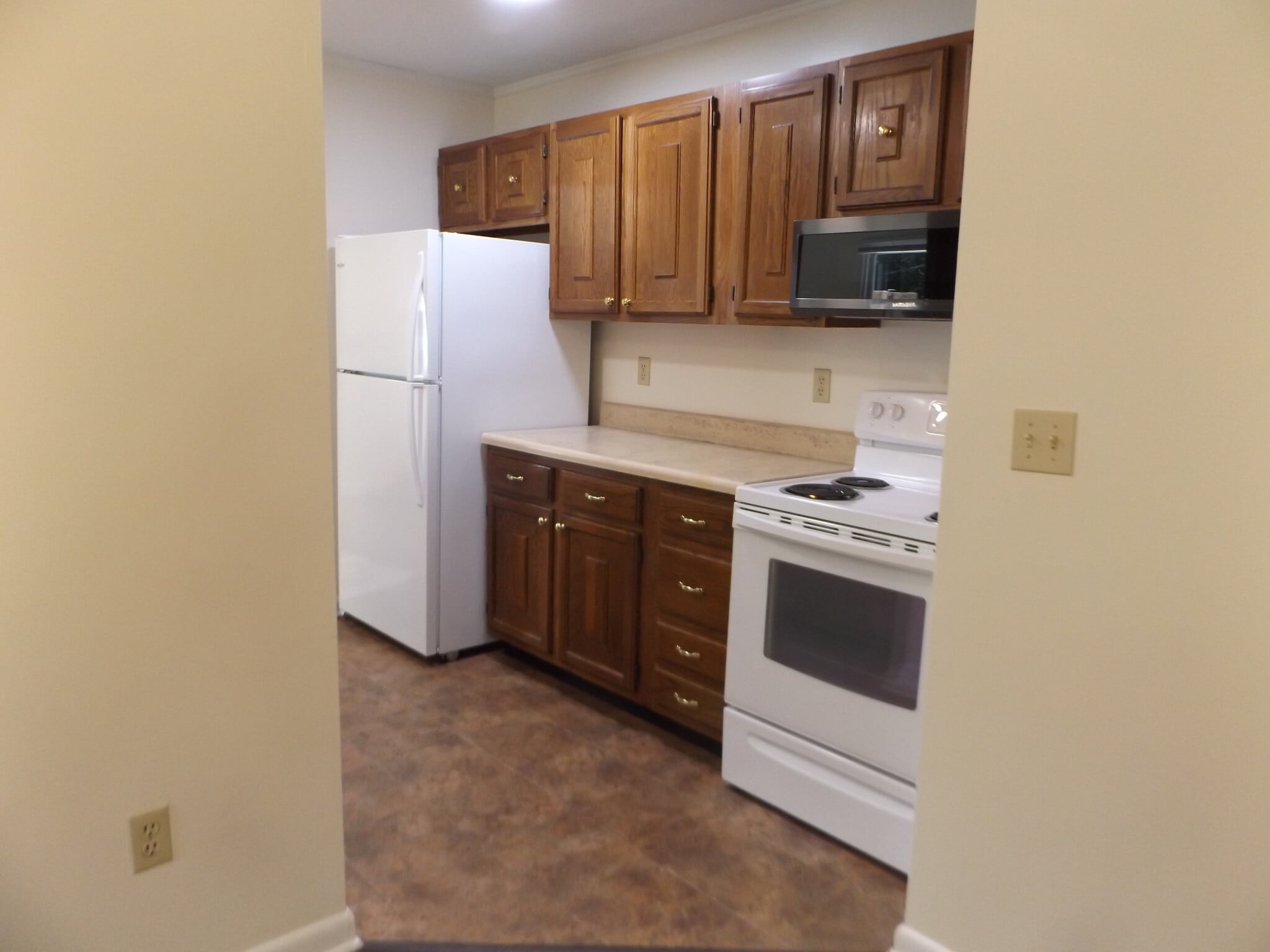 Kitchen - 7413 Spout Hill Rd