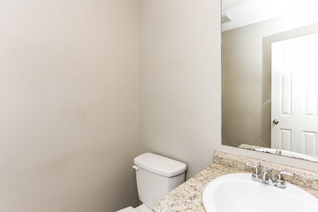 Building Photo - 4202 Cedar Tree Run