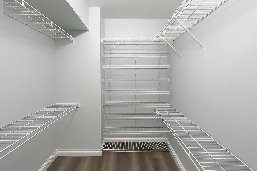 Building Photo - 1707 Village Blvd