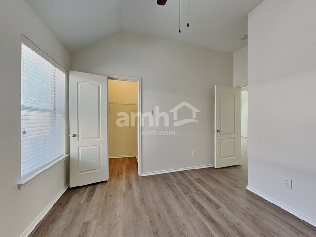 Building Photo - 21415 Branchport Dr