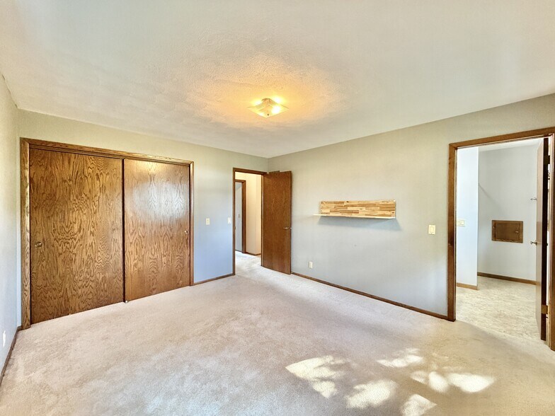Building Photo - 4012 Oldwyck Dr