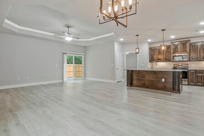 Building Photo - 5402 Parkside Dr