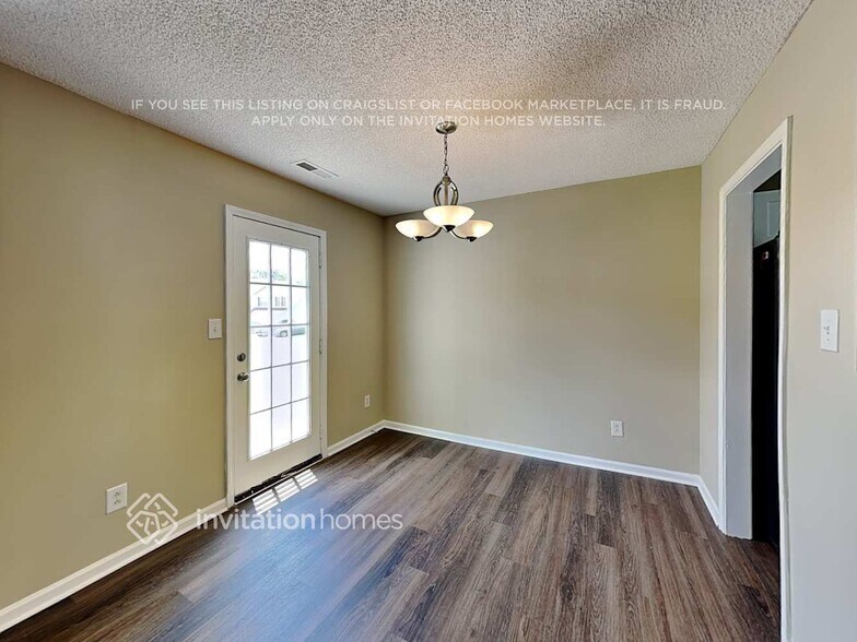 Building Photo - 171 Golding Dr