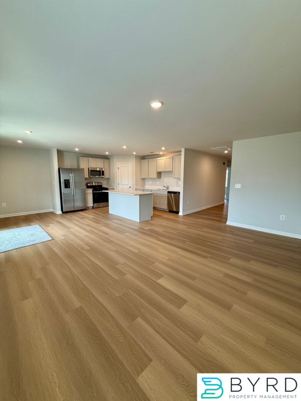 Building Photo - 308 Wilson Crk Dr