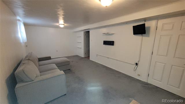 Building Photo - 1000 Elbert St