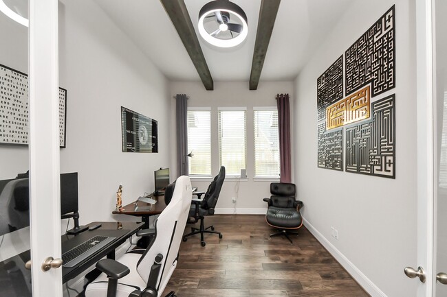 Building Photo - 23606 Verge Sims Dr