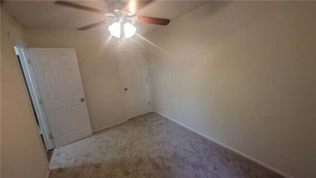 Building Photo - 665 N Betty Jo Dr