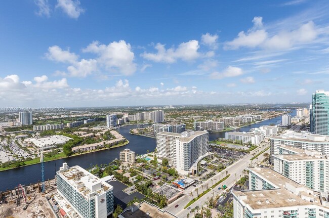 Building Photo - 4111 S Ocean Dr