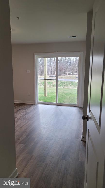 Building Photo - 7503 Silver Thread Wy