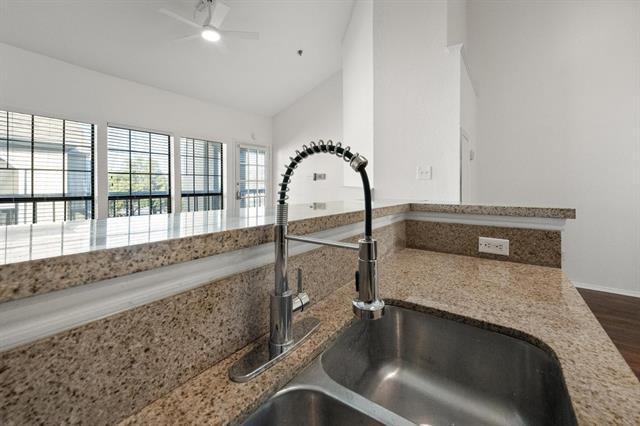 Building Photo - 4800 W Lovers Ln