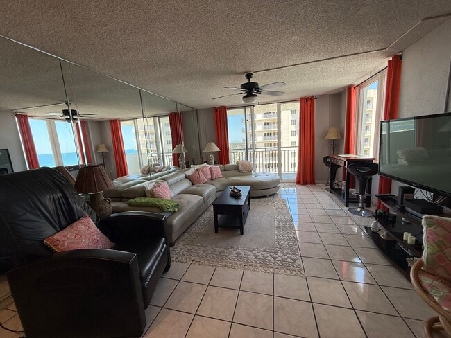 Building Photo - Fully Furnished 2-bedroom, 2-bath residence located in Oceans Five