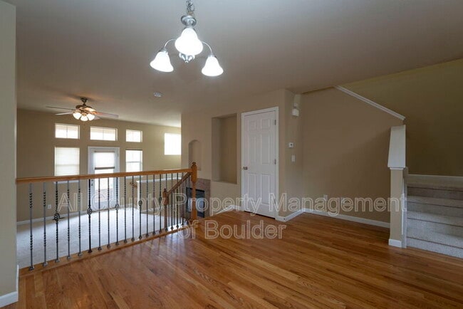 Building Photo - 1667 Venice Ln