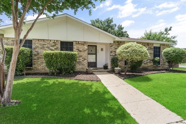 Primary Photo - 5001 Wheeler Cir