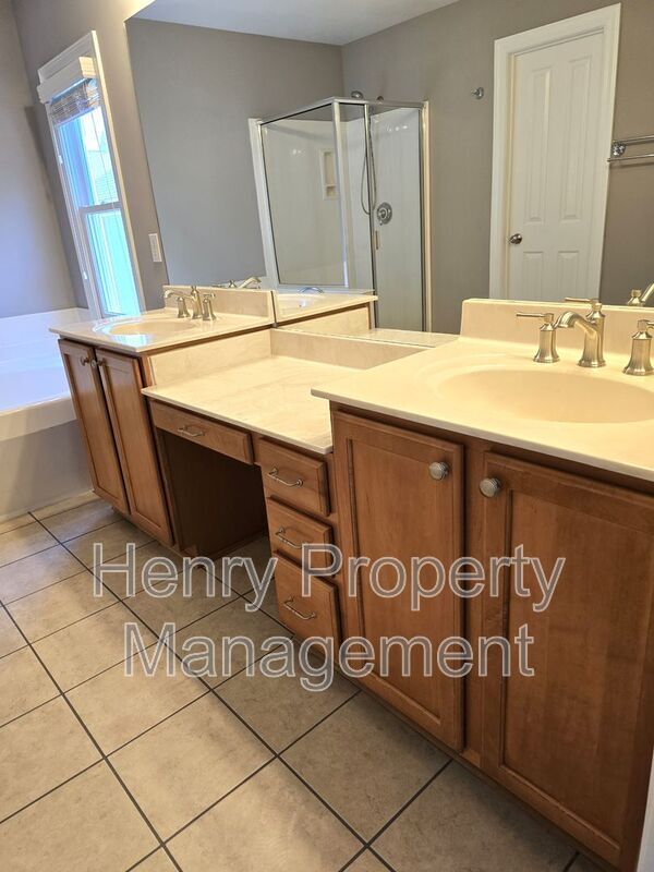 Building Photo - 1624 Legendary Ln