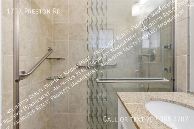 Building Photo - 1737 Preston Rd