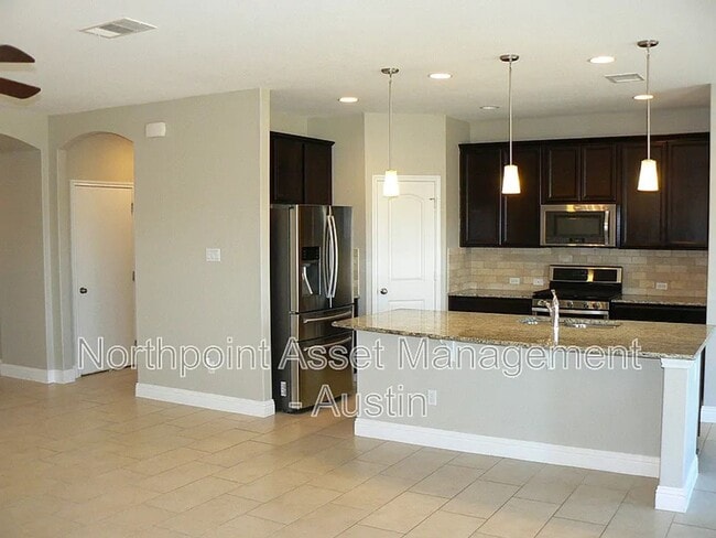 Building Photo - Coming Soon! 3 BR/2BA | Single Family Home | 1-Car Garage Parking | Huge yard!