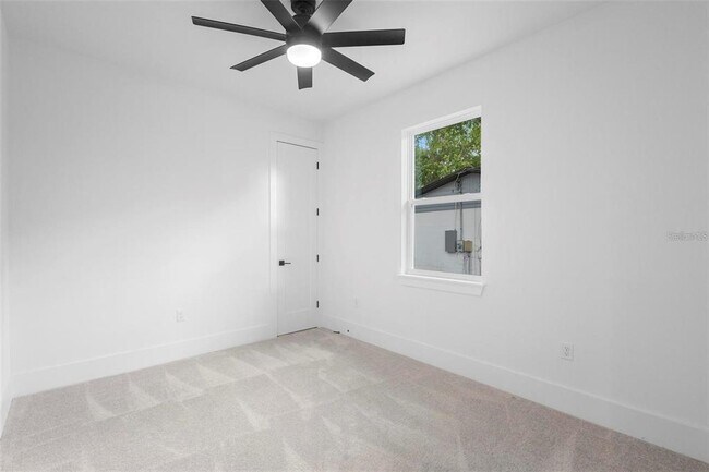 Building Photo - 2131 Brighton Ln