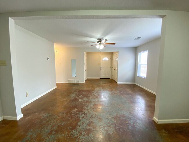 Building Photo - 3 bed, 2 bath in Brighton Tn