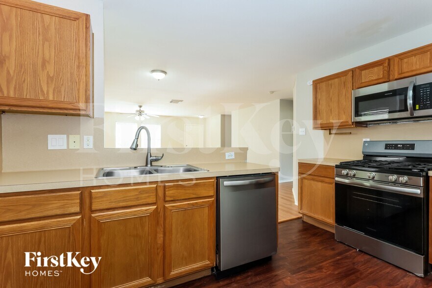 Building Photo - 7919 Raven Creek Ln