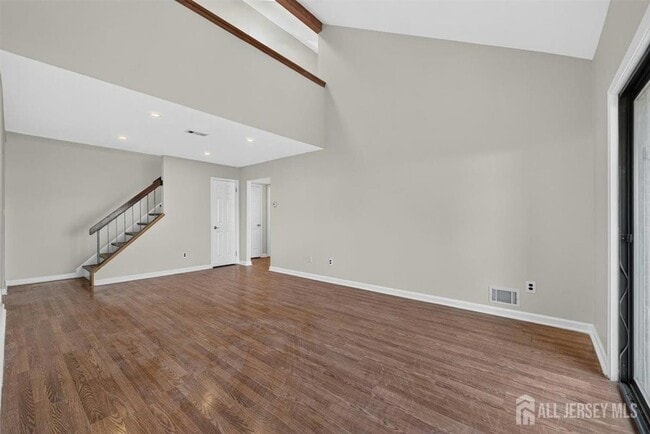 Building Photo - 94 Beverly Hl Ter