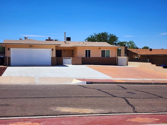 Primary Photo - Heritage Hills Neighborhood