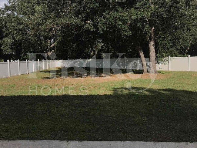 Building Photo - 6430 Gondola Dr