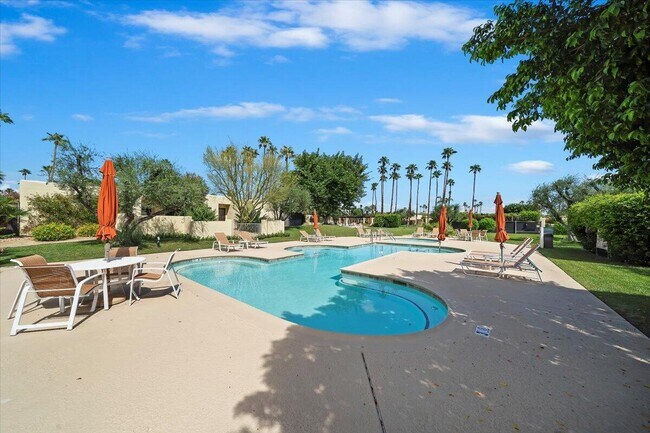 Building Photo - 436 Greenhouse Wy