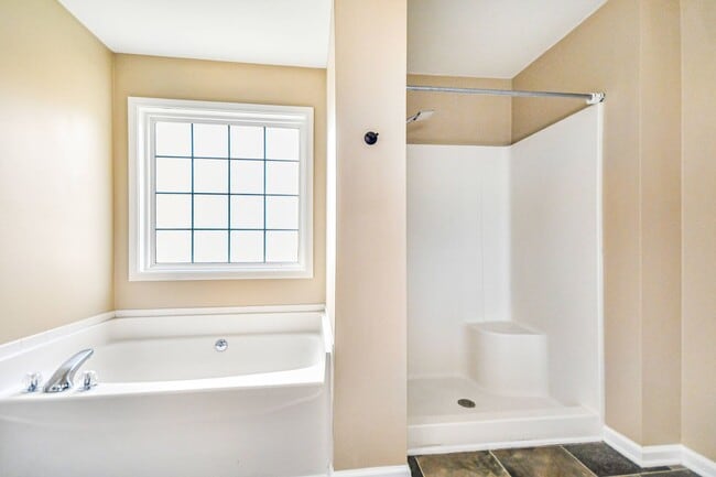 Building Photo - 3378 Poplar Hill