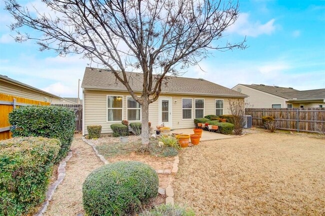 Building Photo - Amazing 3bed 2 Bath 2 Car Garage in Marble Leaf Addn Edmond OK