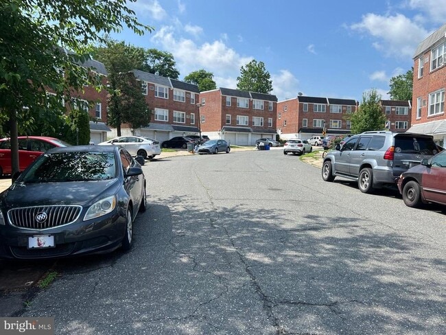 Building Photo - 213 Alnus St
