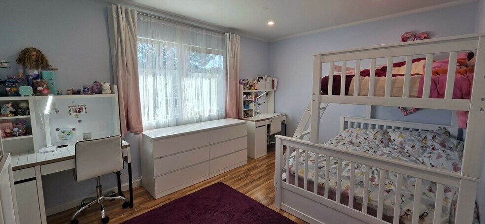 Building Photo - 6017 Via Breve