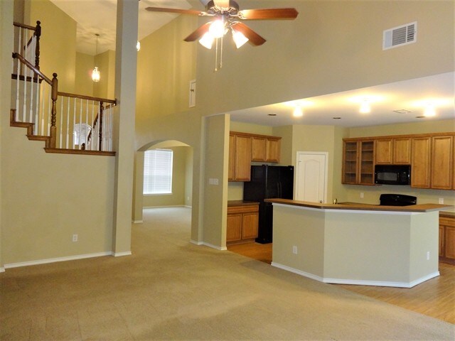 Building Photo - 5717 Eagle Mountain Dr