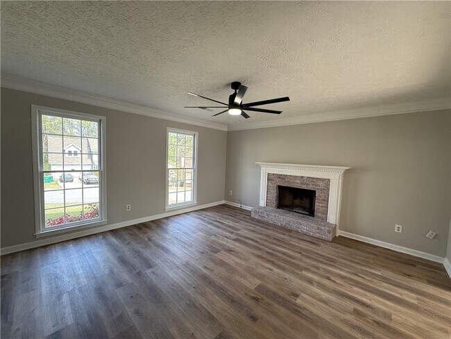 Building Photo - 979 Sugar Crossing Ln