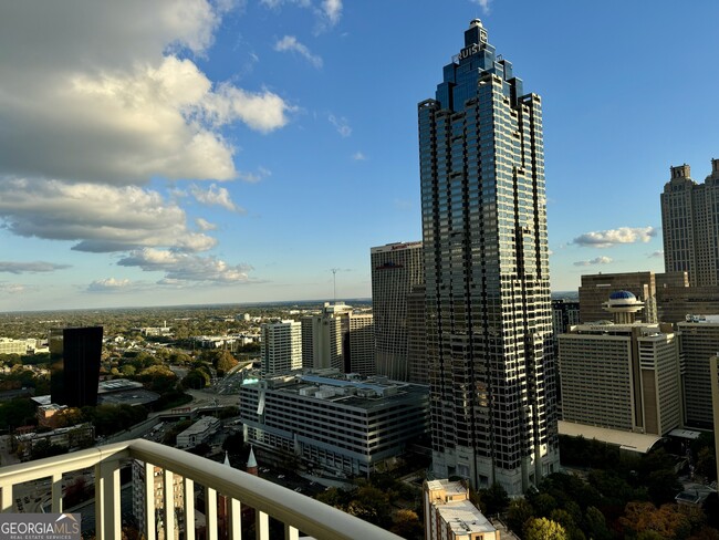 Building Photo - 400 W Peachtree St NW